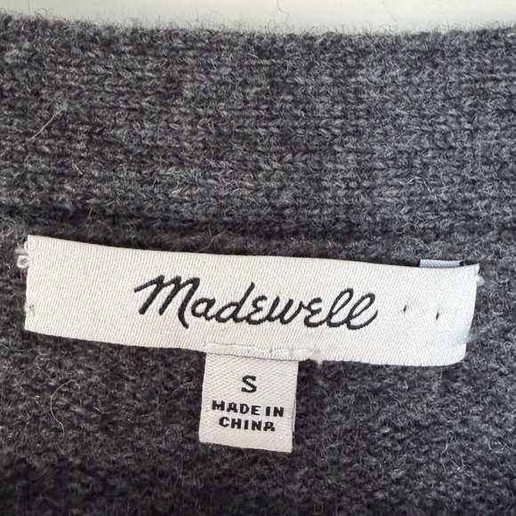Madewell Charcoal Gray 100% Merino Wool Big Button Shoulder Sweater Dress Size S - Picture 3 of 8